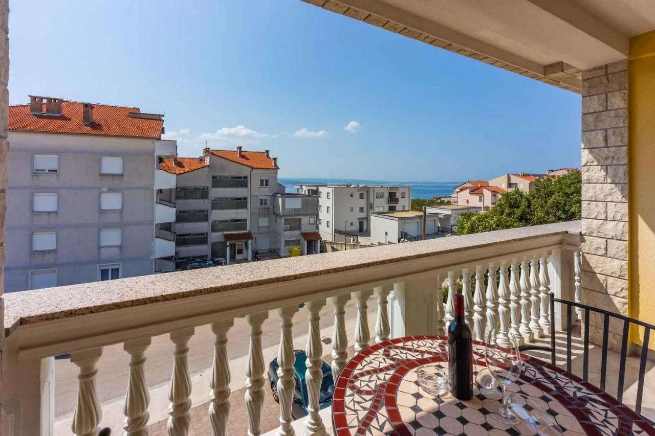 Apartments In Crikvenica 44145 Croatia