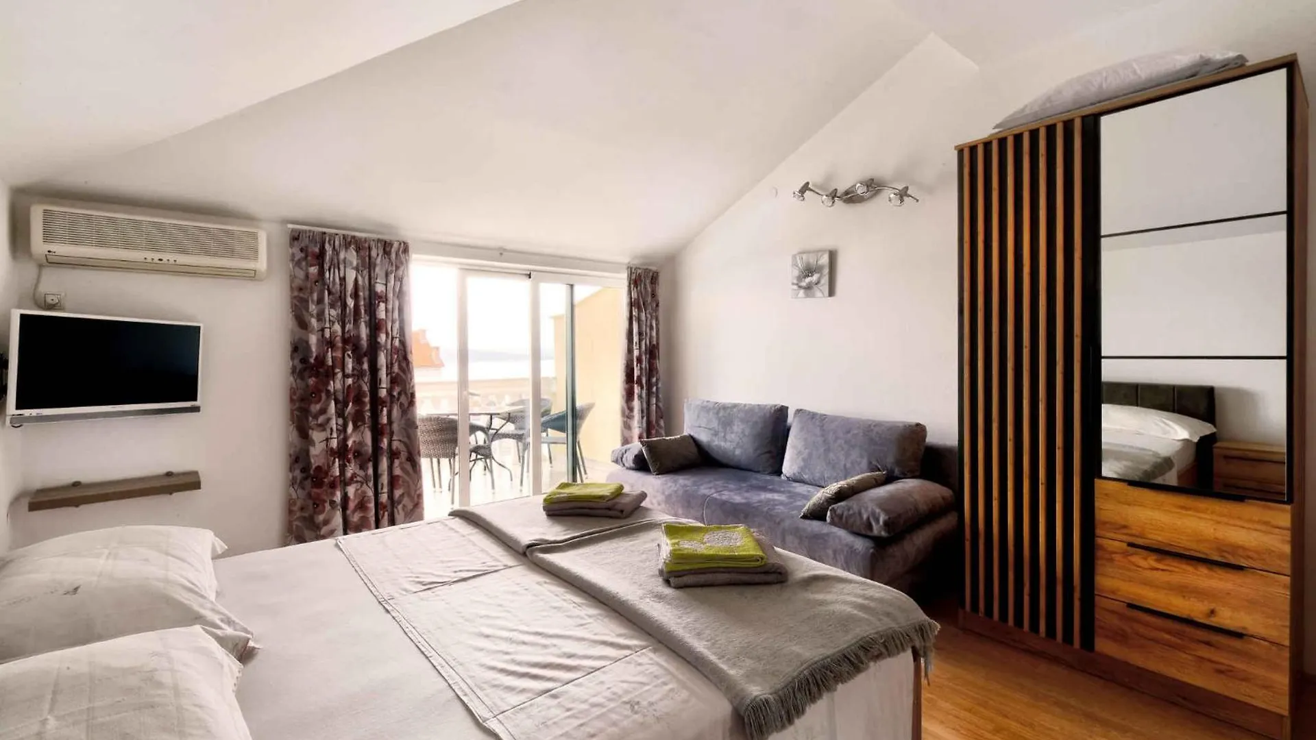 Apartments In Crikvenica 44145 Croatia